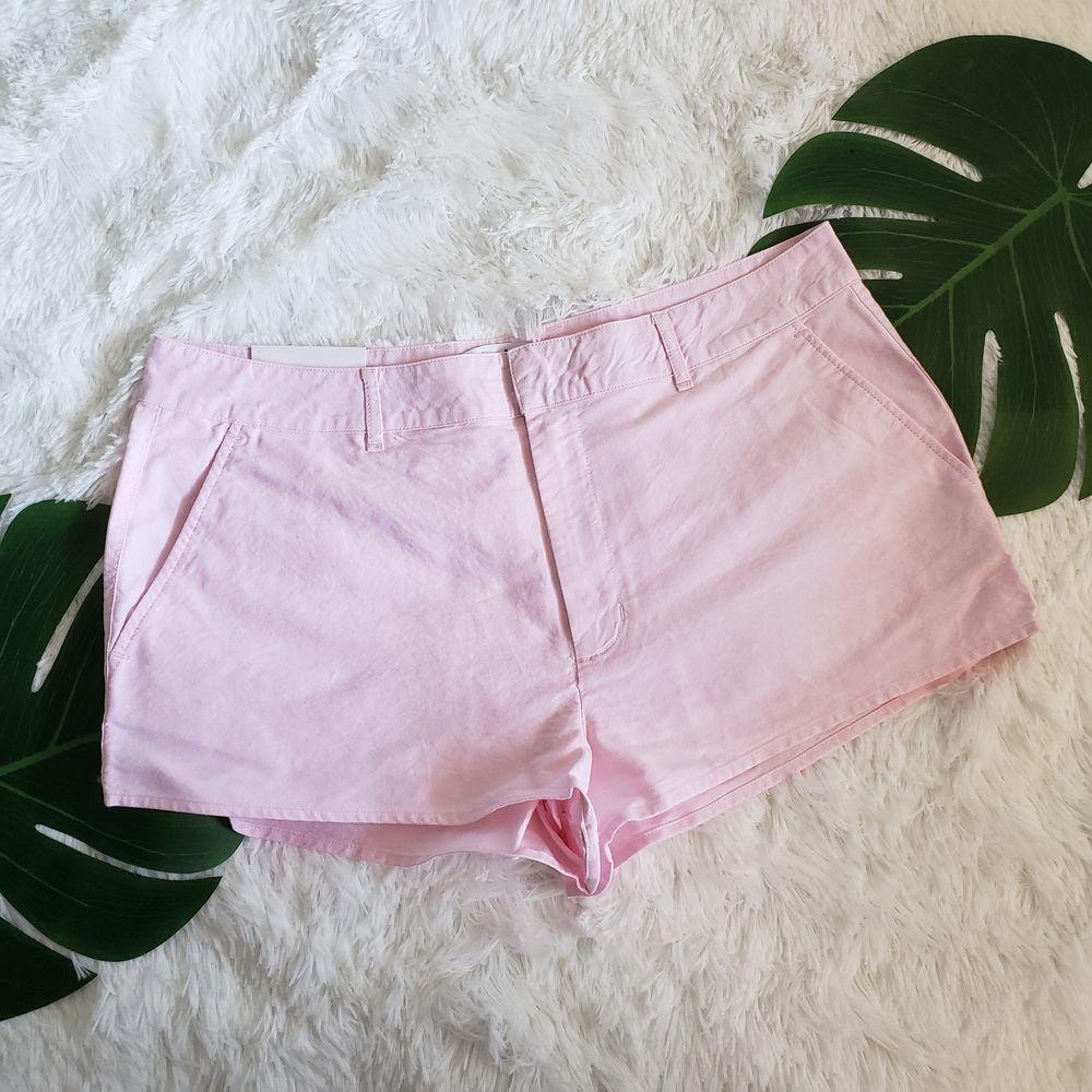 American Apparel Pink The Oxford prep short size 32 NWT